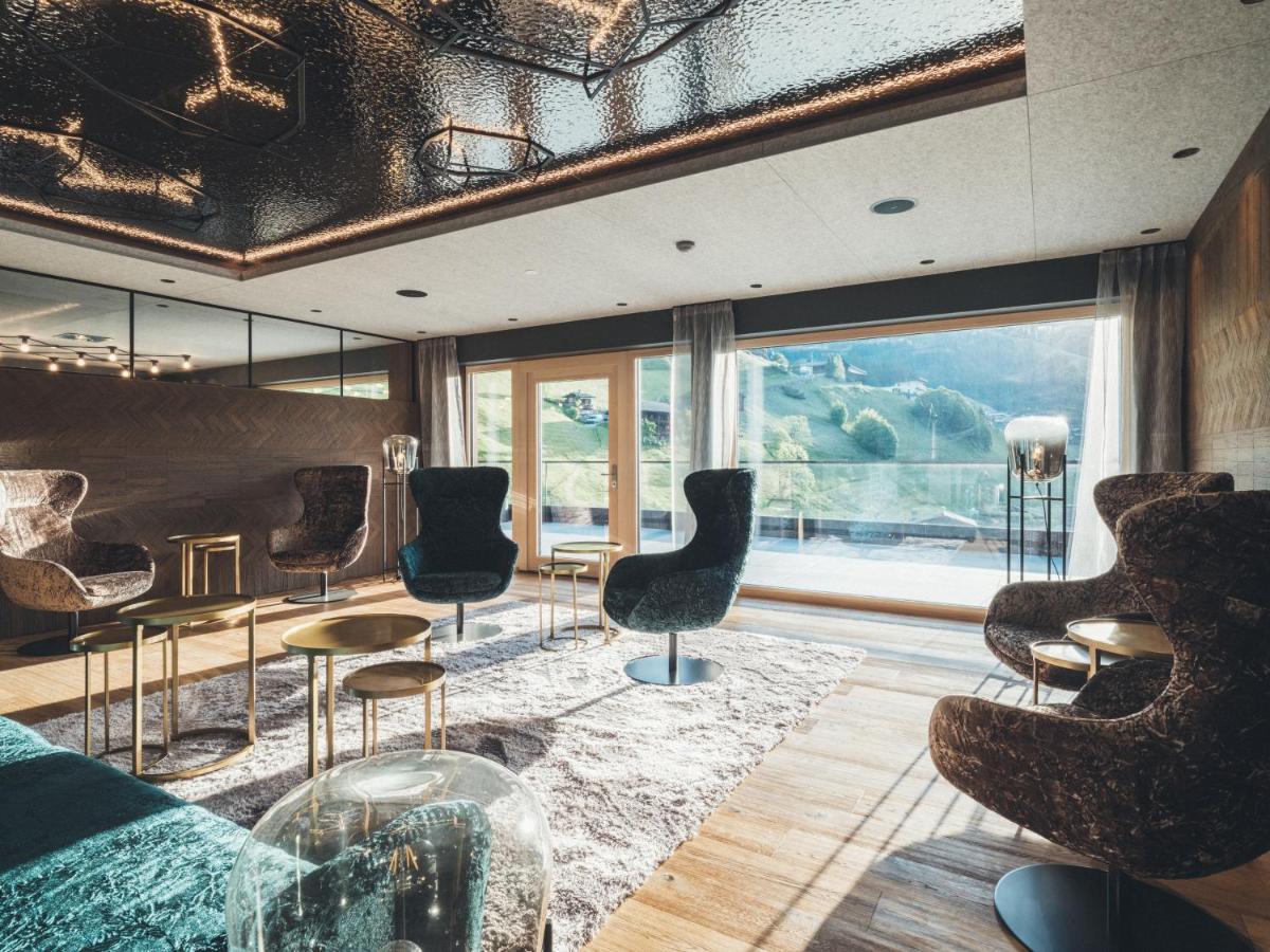 Hotel Tirolerhof 4 Sterne Superior Tux Eksteriør bilde