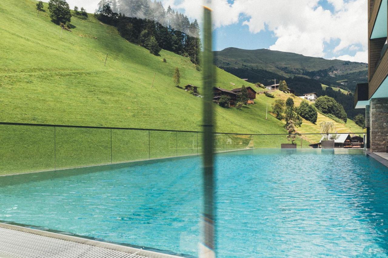 Hotel Tirolerhof 4 Sterne Superior Tux Eksteriør bilde