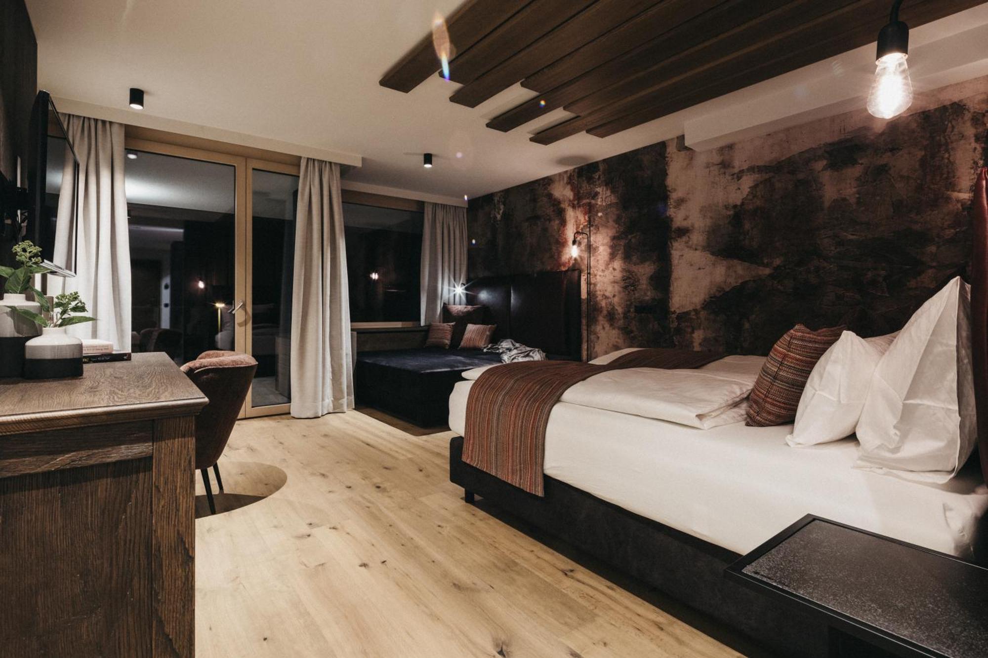 Hotel Tirolerhof 4 Sterne Superior Tux Eksteriør bilde